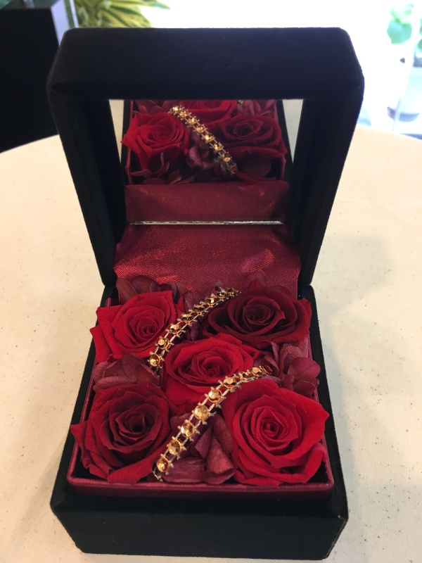 Jewelry Box`RED ROSE`bԉui bv̂