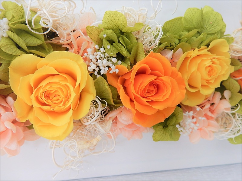 プリザ－ブドフラワーフレームＳ～Orange Rose～｜お花屋さん「デコラシオン・デ・フルール・クロワ」のお花