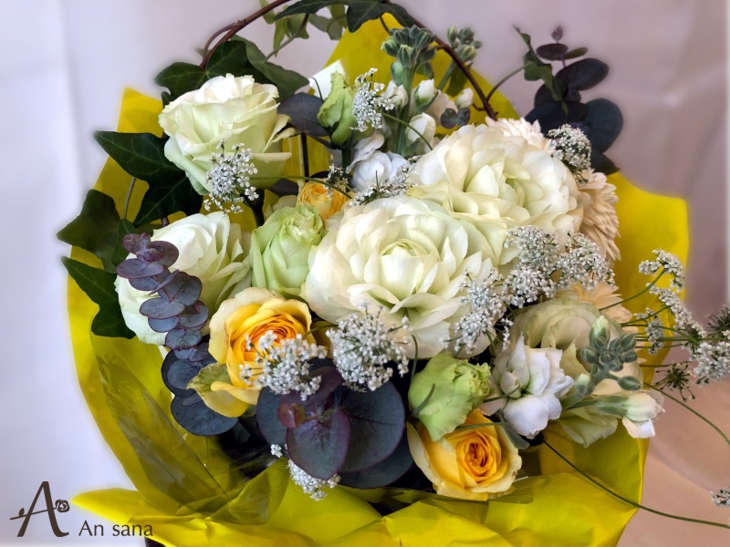 お悔やみのお花 Whittle Yellow ａｎ ｓａｎａ イーフローラ フラワーギフトや花の宅配 送料無料も多数