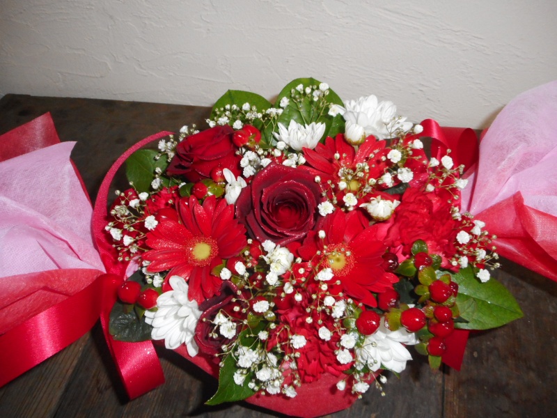 レッドキャンディ 敬老の日のお花は フローリスト花金 イーフローラ 敬老の日の花のプレゼント 送料無料も多数
