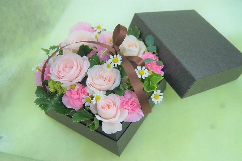 BOX FLOWER ~Sweet Pink~bԉu` pv̂