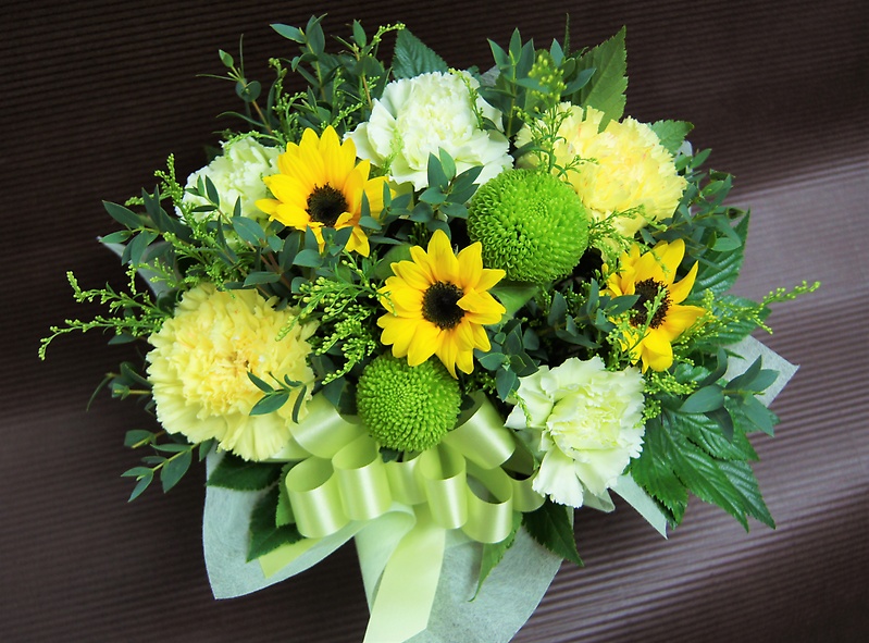 green & yellow petit arrengementbԉu` pv̂