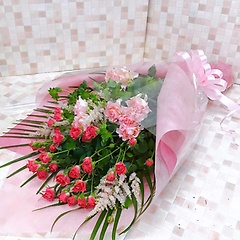 ピンクバラの花束（H50)