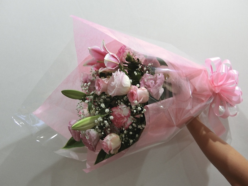 おしゃれピンクの花束 東京ガーデン イーフローラ フラワーギフトや花の宅配 送料無料も多数
