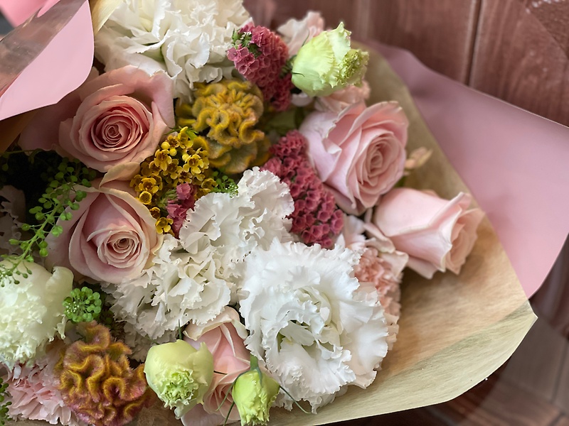 優しいパステルピンクの花束｜お花屋さん「フローリスト 咲」のお花