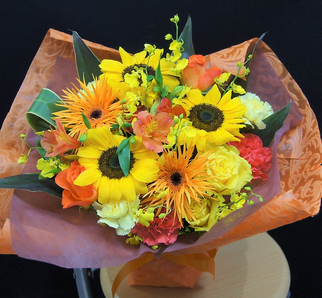 Yellow and Orange Arrangementbԉu`v̂