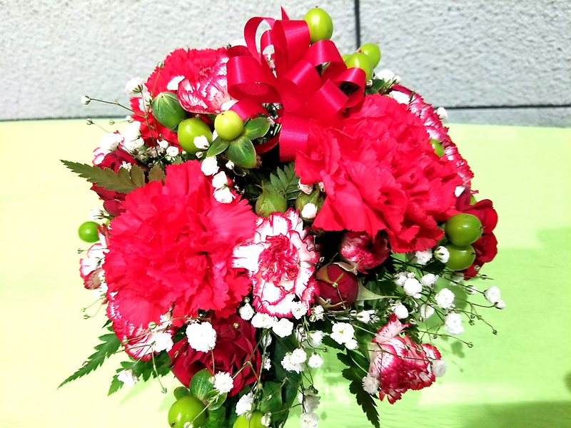 メヌエットR２（母の日用）｜お花屋さん「フラワーショップやまのい」の母の日のお花