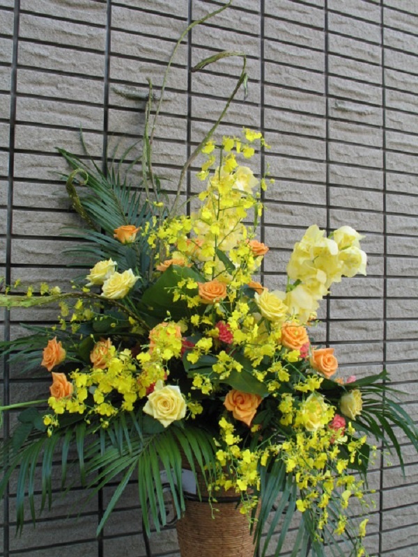 オンシジュウムスタンド花【　ライト　】｜お花屋さん「ケンフロリスト」のお花