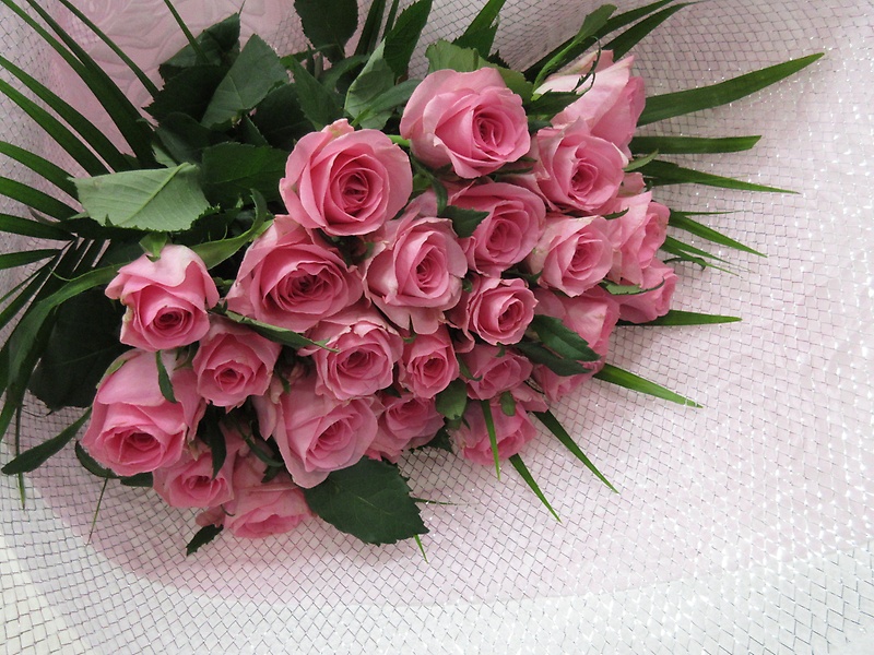ピンクバラの花束★想い｜お花屋さん「フラワーショップさら」のお花
