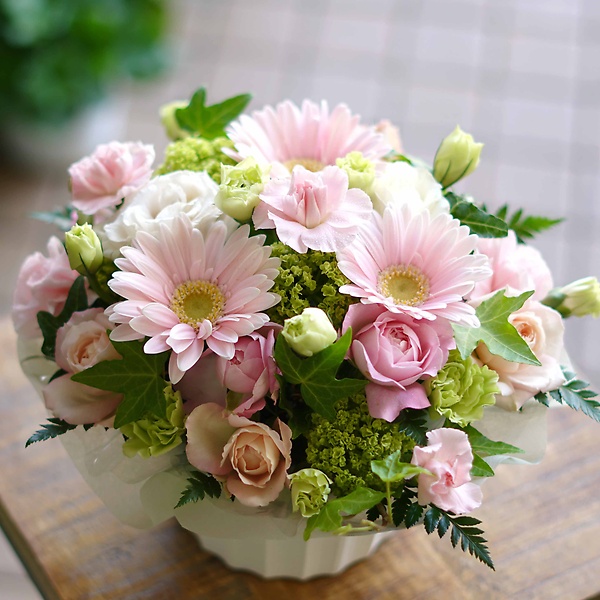 ピンクガーベラのアレンジメント｜お花屋さん「フローラント」のお花