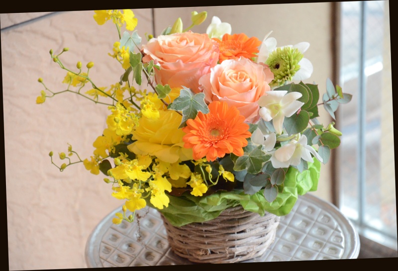 オレンジ系　華やかな　アレンジメント　217｜お花屋さん「風遊花」の母の日のお花