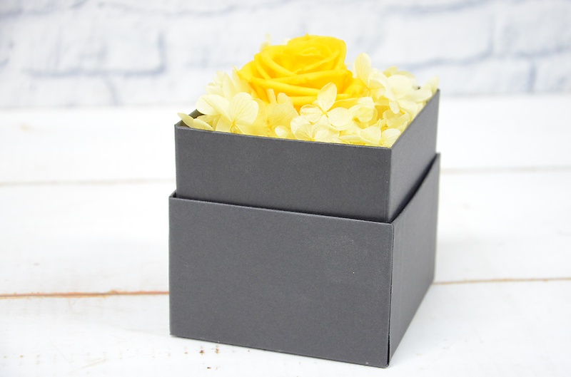 yvUuht[zflower box..yellowbԉuVԁv̂