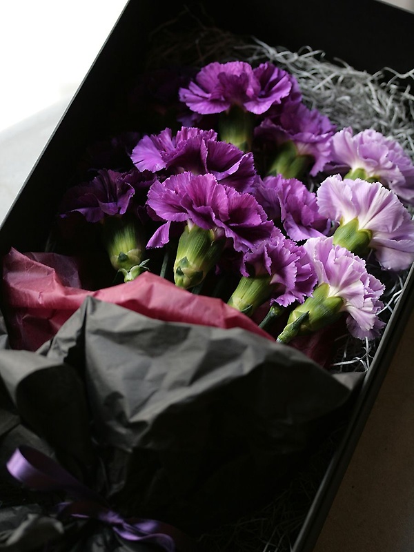 Moondust Box Bouquet | [_Xg{bNXu[Pbԉujf v̓̂̕