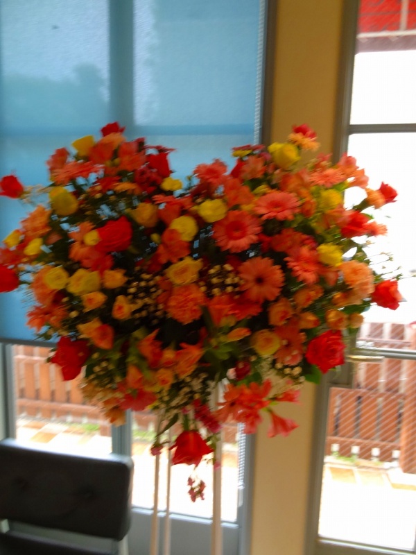 ハート型スタンド花 ｌｉｌａｃ ａｖｅｎｕｅ ９１ イーフローラ フラワーギフトや花の宅配 送料無料も多数