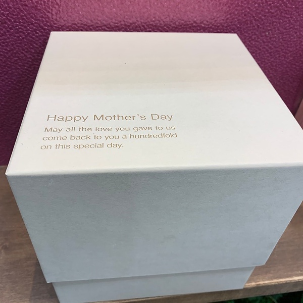 Mother's Day sNlove BOX rosetBiVFbԉuv̓̂̕