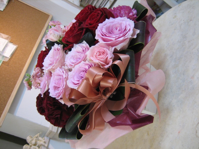 豪華バラ　ピンク＆レッド｜お花屋さん「フローナ（今出川店）」の父の日のお花