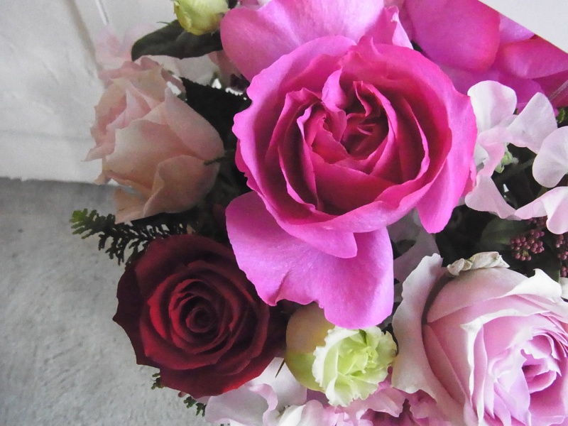 人気！！ロマンティックピンクのアレンジメント｜お花屋さん「Ｂｌｏｗｍｉｓｔ ＢＯＯＭ」のお花