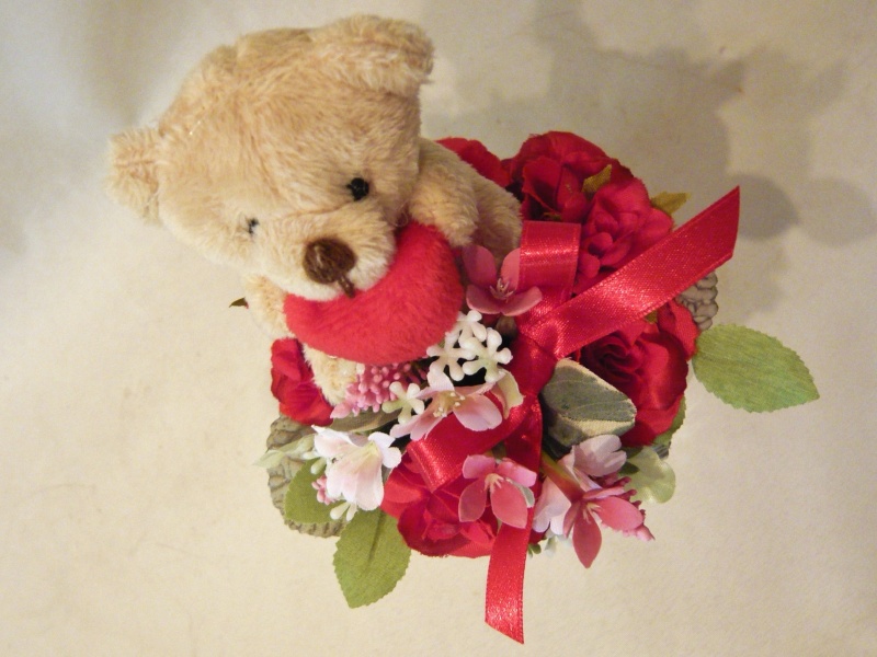 LOVE GIFT BEARbԉu~t[v̂