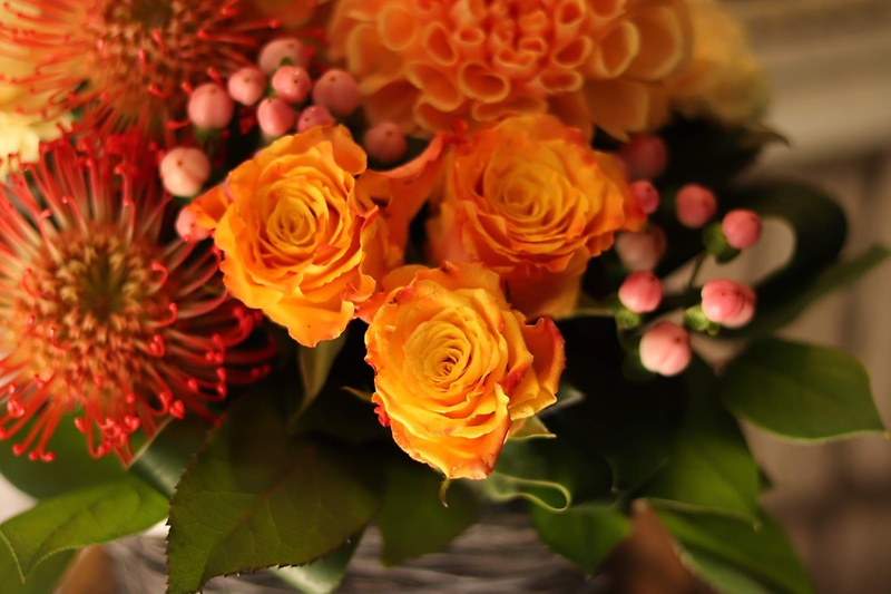 オレンジたっぷりビタミンカラーのアレンジメント｜お花屋さん「ｇｒａｃｉａ ｆｌｏｗｅｒｓ」のお花