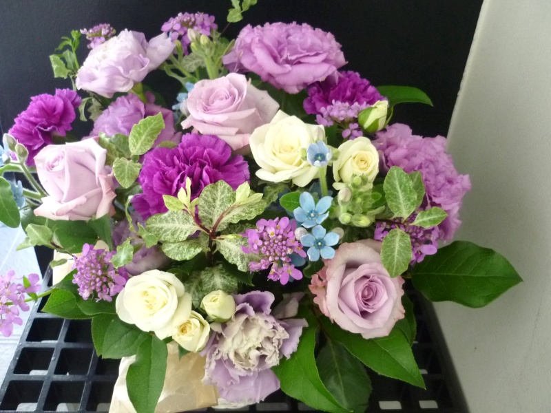 Happiness～幸せを願う花～｜お花屋さん「Ｊａｒｄｉｎ Ｃｌａｉｒ」の母の日のお花