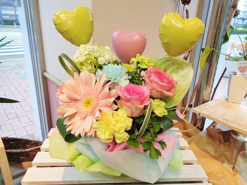 ﾊﾞﾙｰﾝﾌﾗﾜｰﾊｰﾄ ﾊﾞﾗ ﾊﾟｽﾃﾙｶﾗｰ花おまかせﾌﾘﾙﾗｯﾋﾟﾝｸﾞ ｆｌｏｗｅｒ ｓｈｏｐ 花物語 イーフローラ フラワーギフトや花 の宅配 送料無料も多数