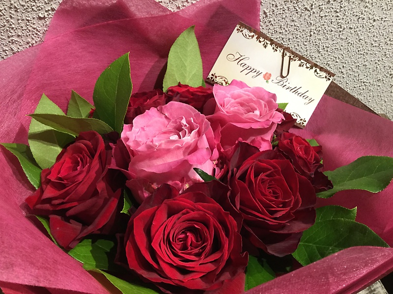 お誕生日ギフトに バラのブーケを フラワーパーク 福岡東店 イーフローラ フラワーギフトや花の宅配 送料無料も多数