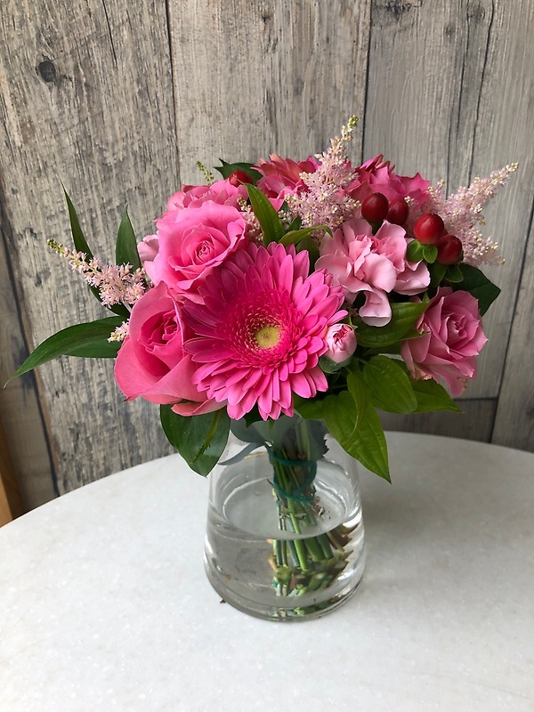 ピンクの優しいグラス付き花束 ｆ ｓ 花ゆり イーフローラ フラワーギフトや花の宅配 送料無料も多数