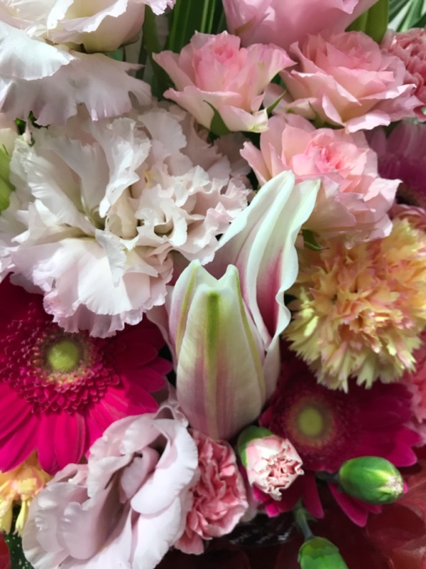 ピンクバラ・ユリのラッピングアレンジメント｜お花屋さん「フレーバーハウス 長住店」のお花