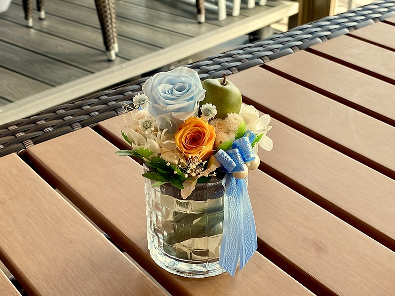【ガラスプリザ】優しさブルー｜お花屋さん「Ｆｌｏｗｅｒ ｓｈｏｐ ラパン」のお花